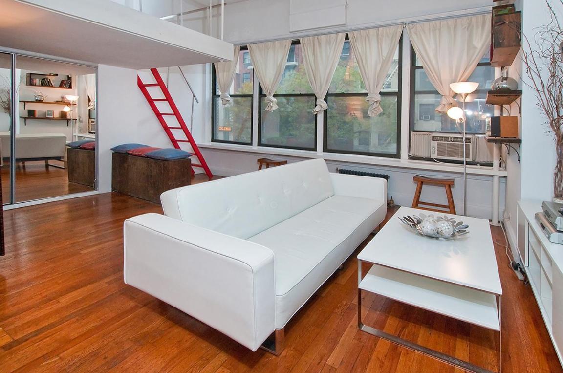 Luxury Apartments Next To Times Square Нью-Йорк Экстерьер фото