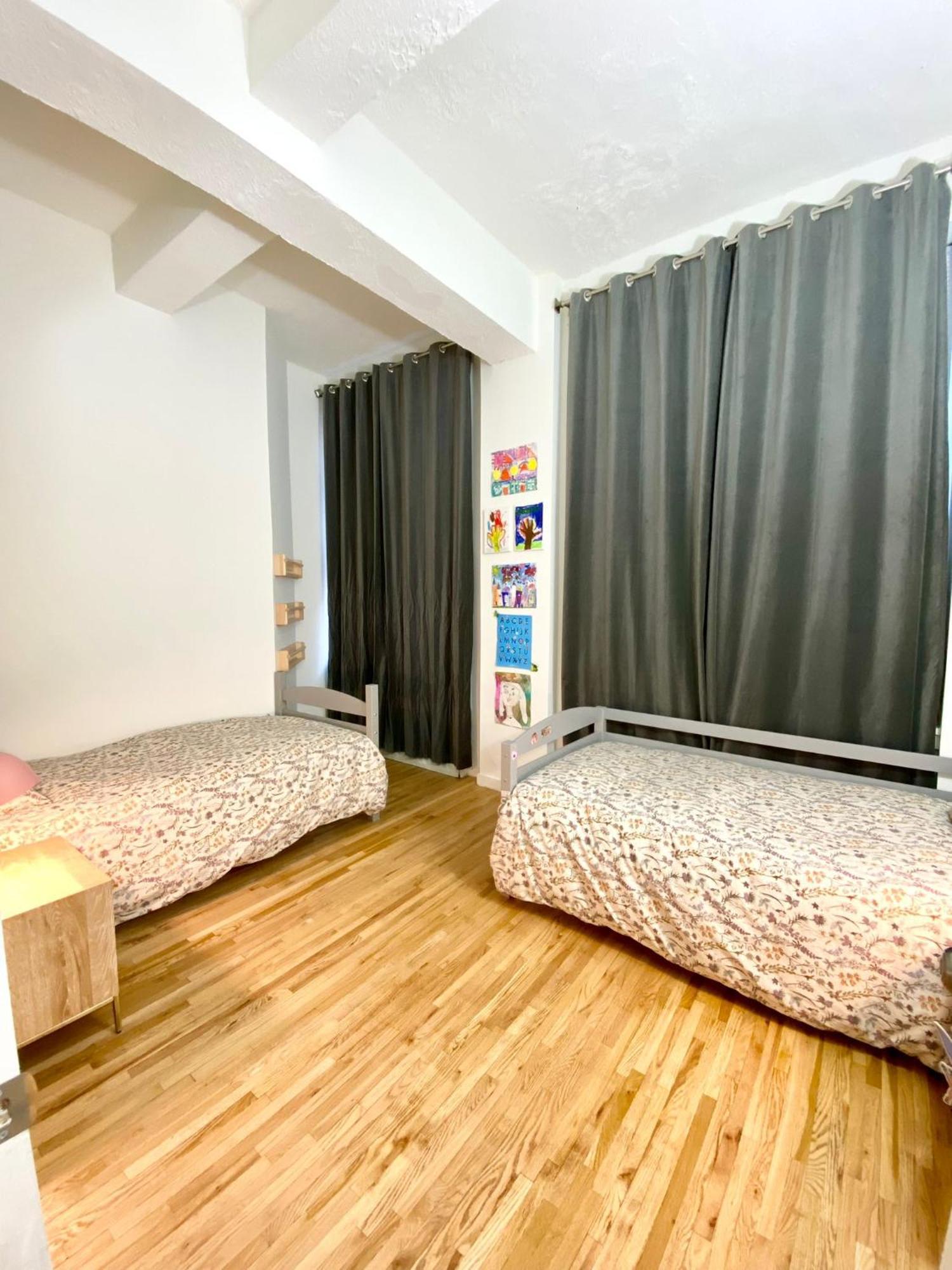 Luxury Apartments Next To Times Square Нью-Йорк Экстерьер фото